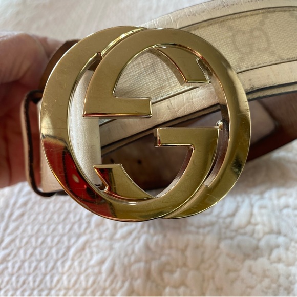 Gucci gold tone belt buckle. As Is - Picture 4 of 11